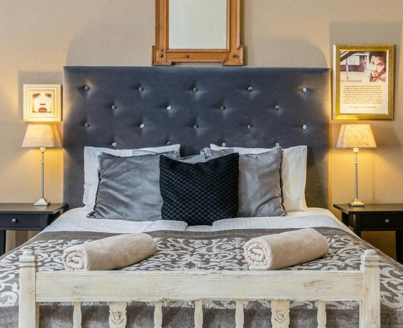 Super Chic Suite With A Private Balcony Будапешт Венгрия