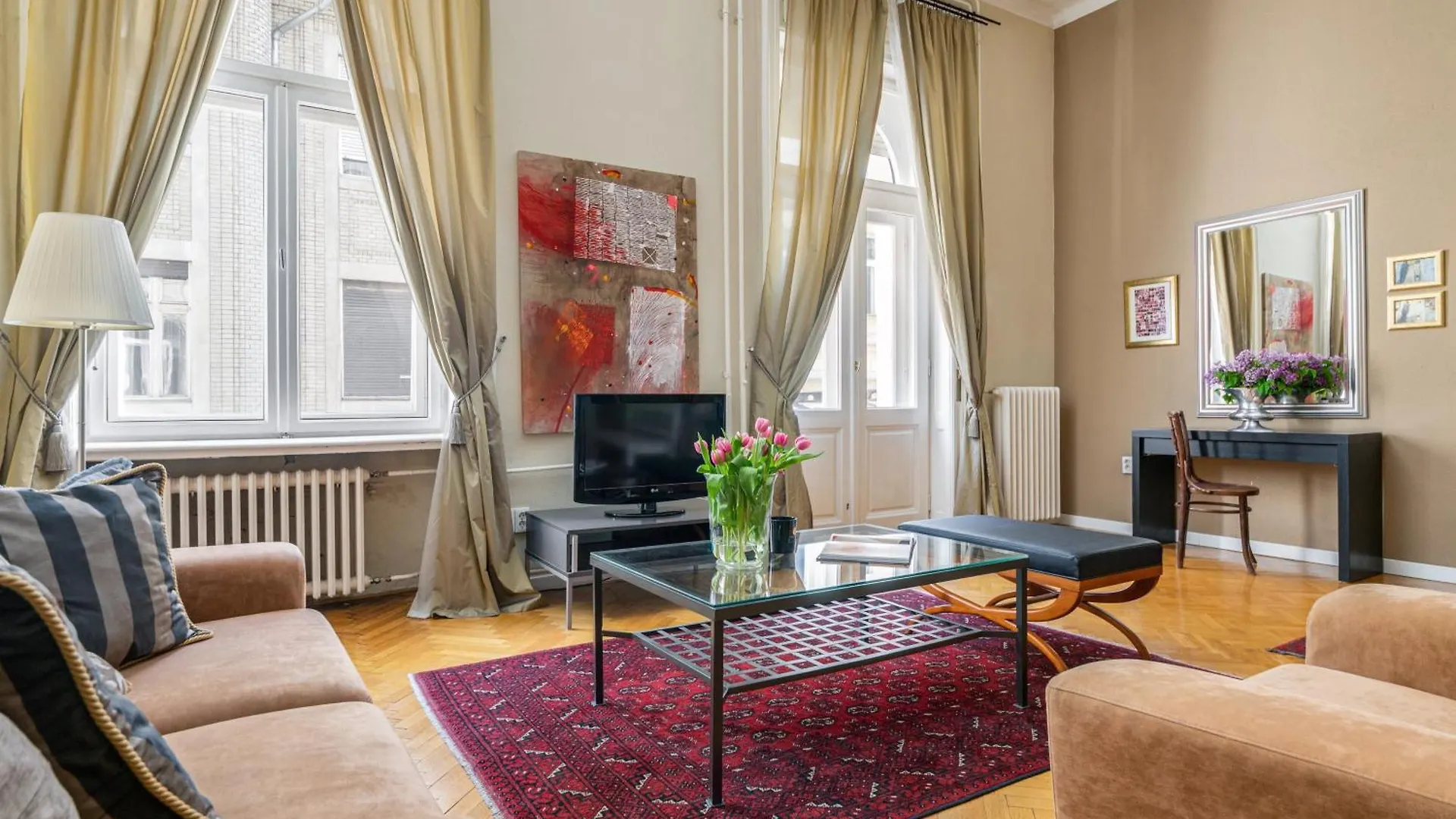 Super Chic Suite With A Private Balcony Будапешт 0*,  Венгрия