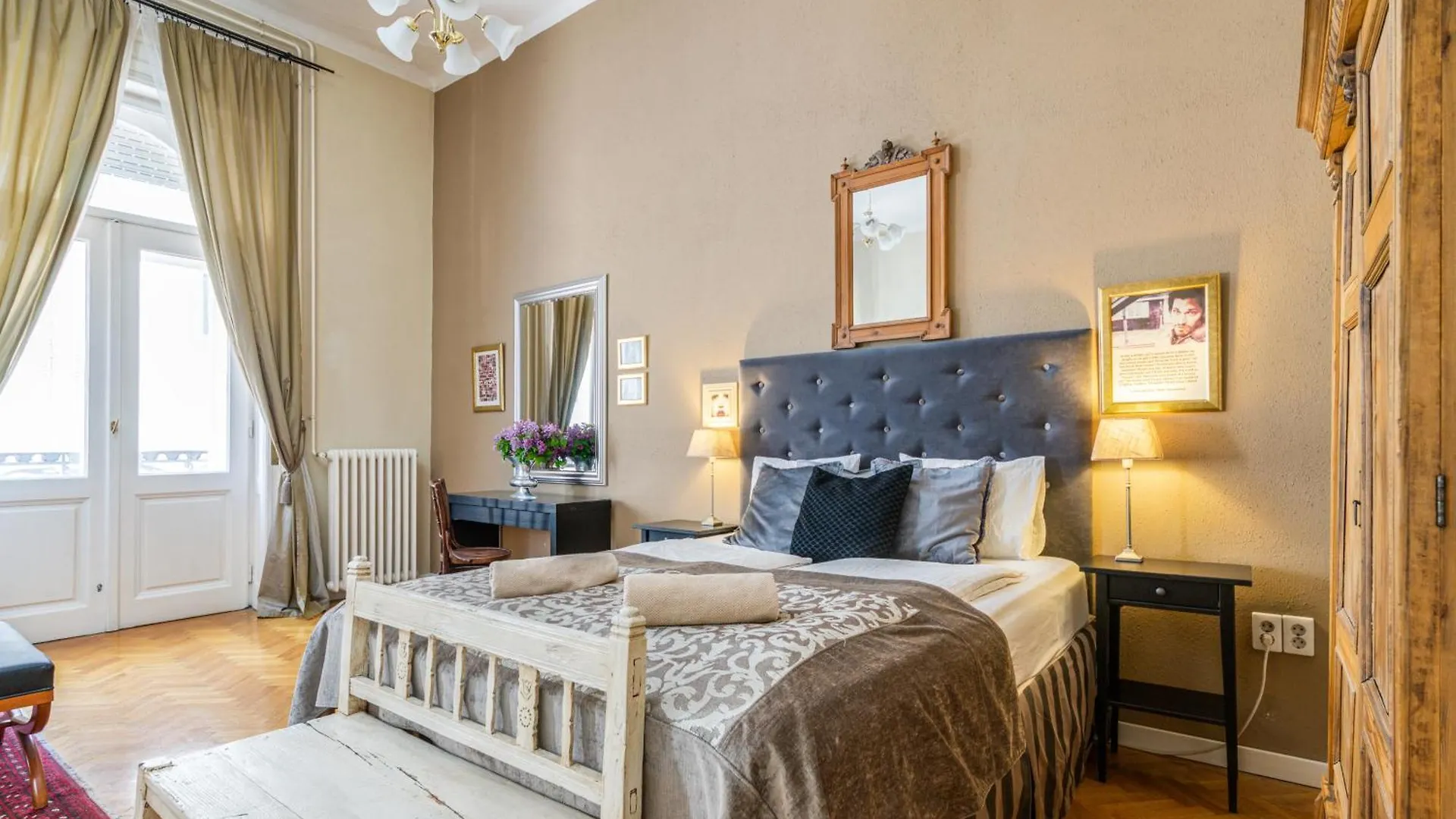 Super Chic Suite With A Private Balcony Budapešť