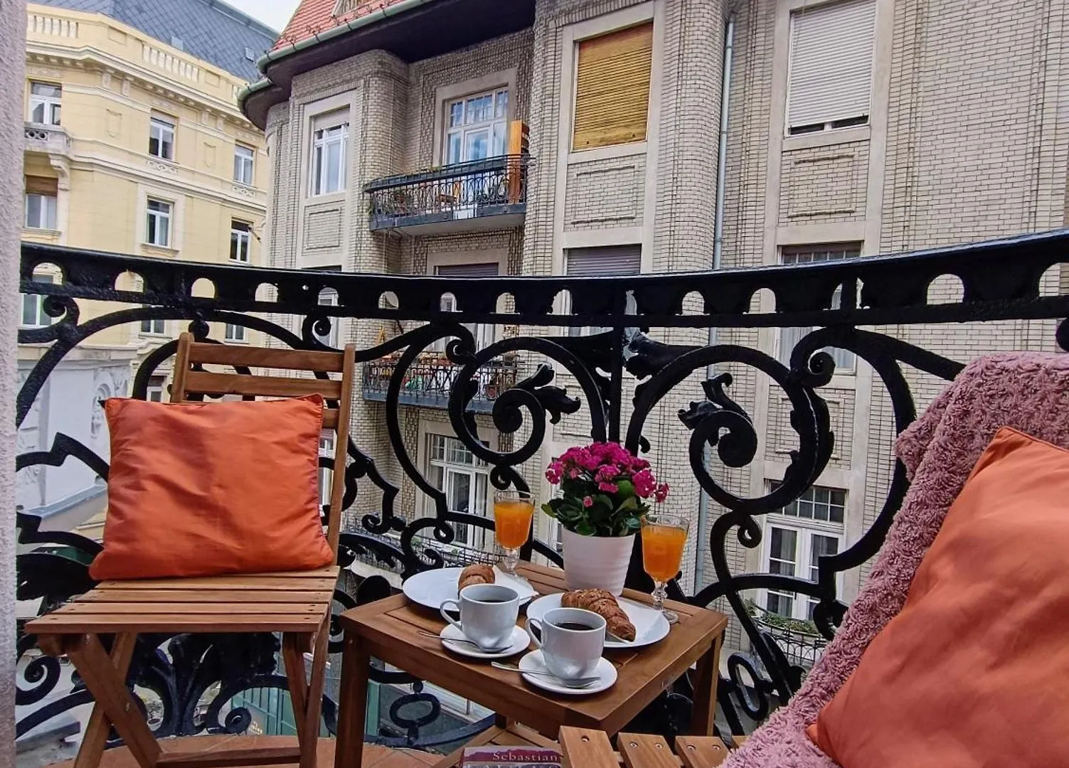 Super Chic Suite With A Private Balcony Budapešť